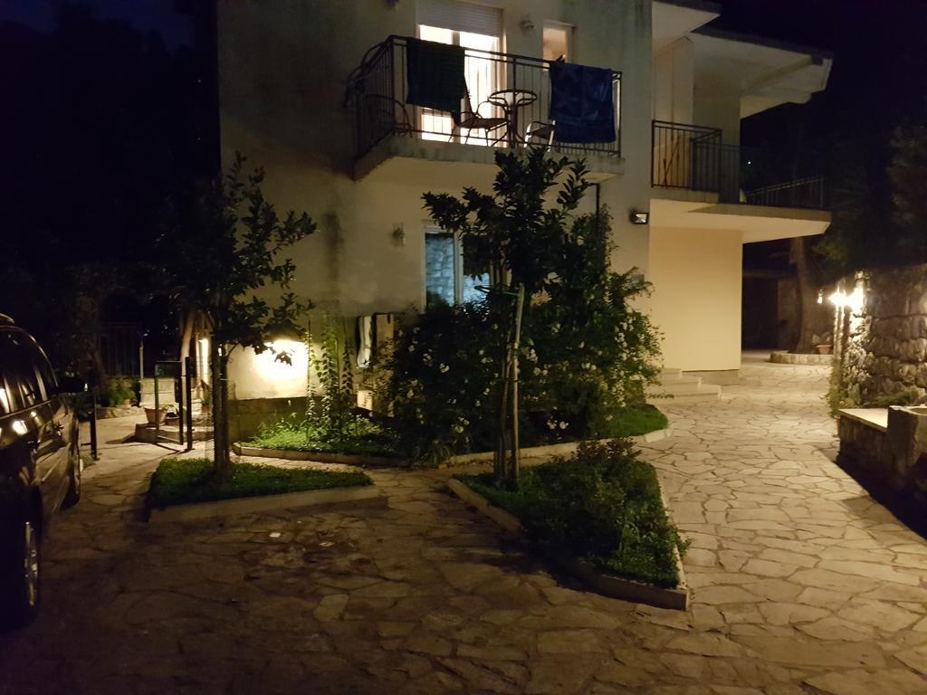 Apartments Montenegro Risan Cuckovic Eksteriør billede